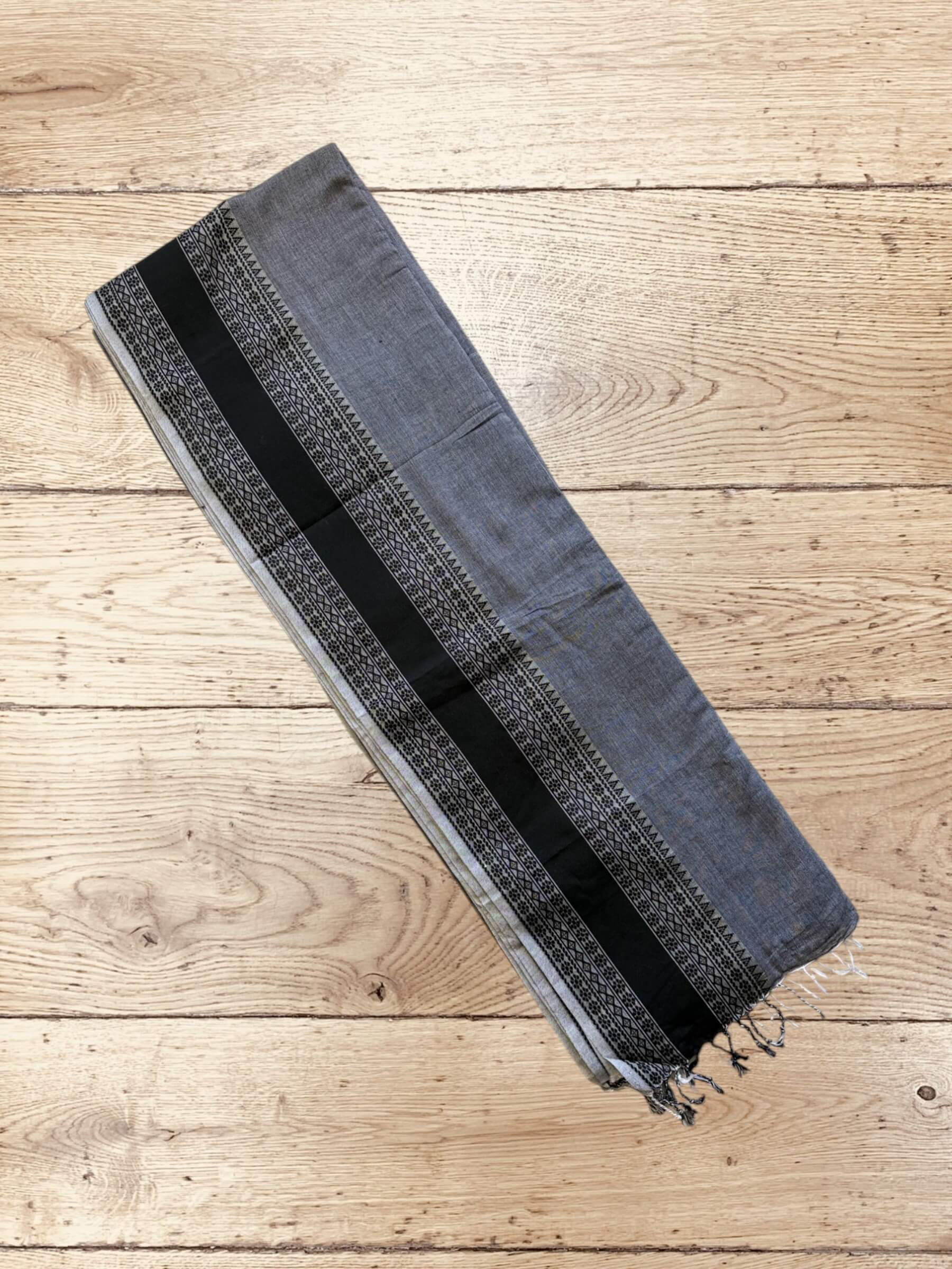 Handloom Soft Cotton Saree in Grey