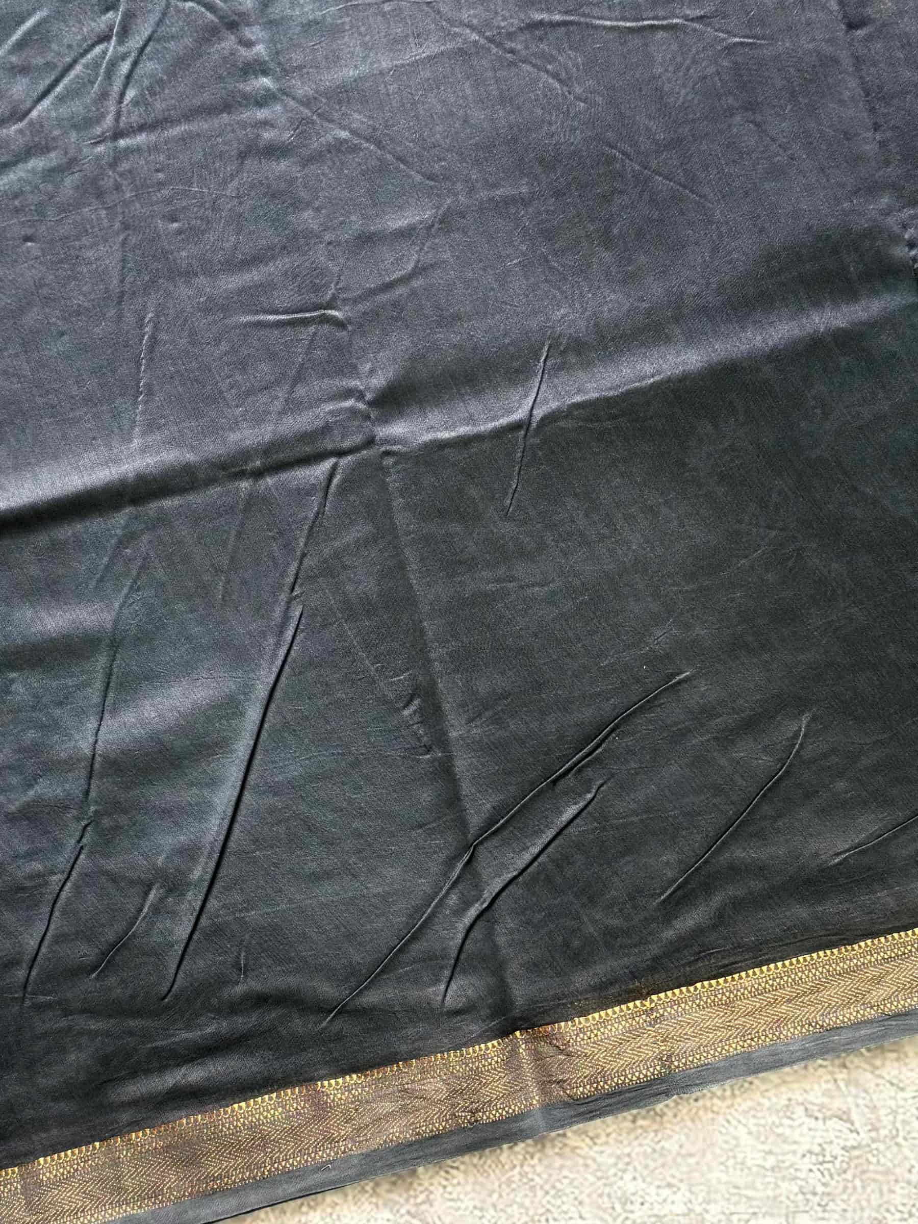 Hand Block Printed Maheshwari Silk Cotton Saree in Charcoal Grey