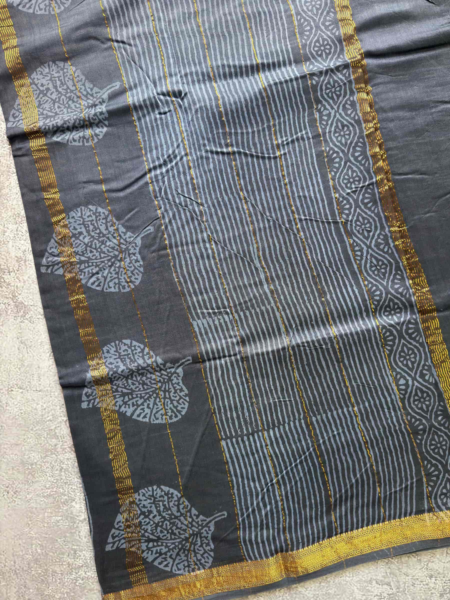 Hand Block Printed Maheshwari Silk Cotton Saree in Charcoal Grey