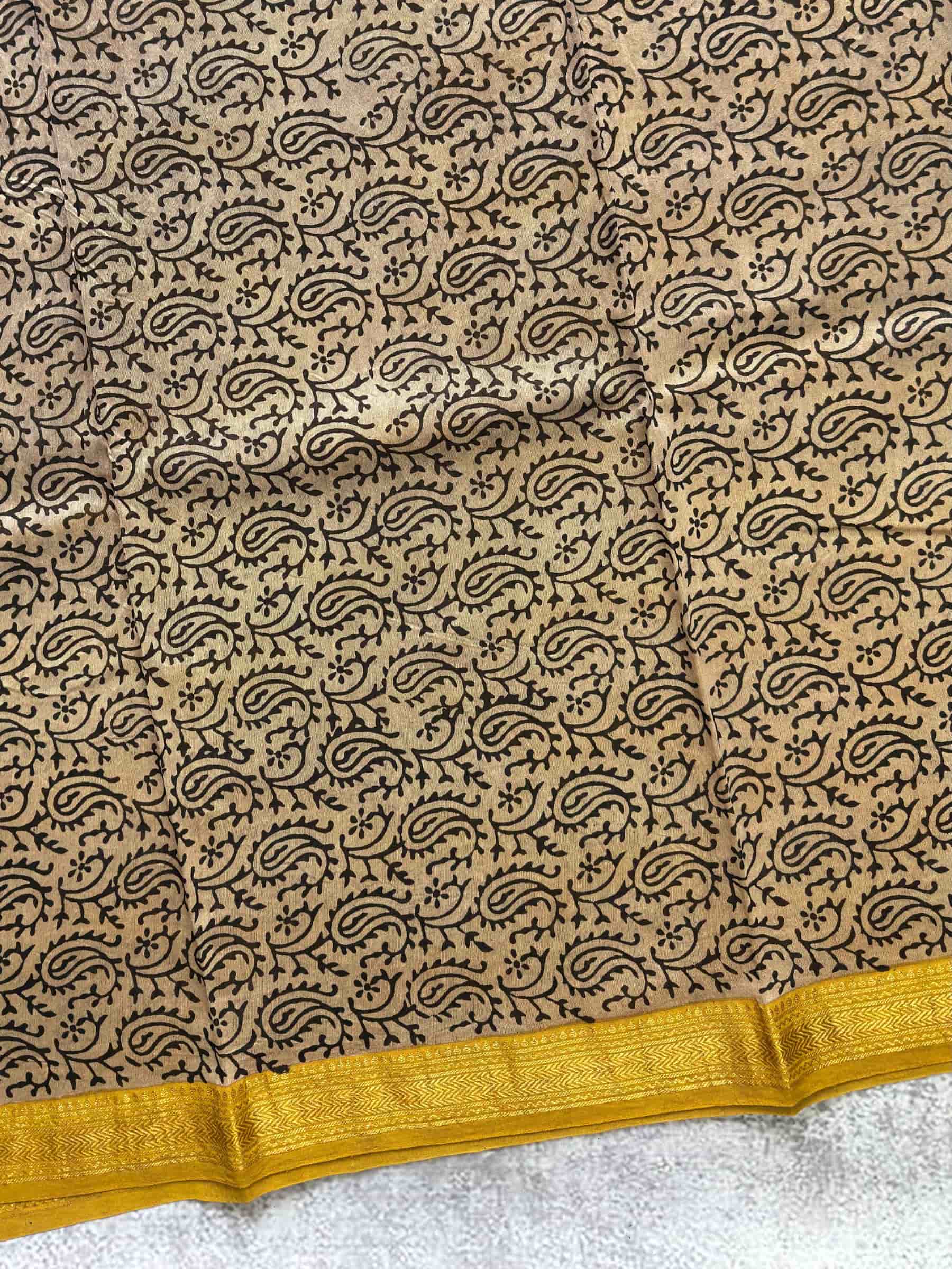 Hand Block Printed Maheshwari Silk Cotton Saree in Black and Mustard