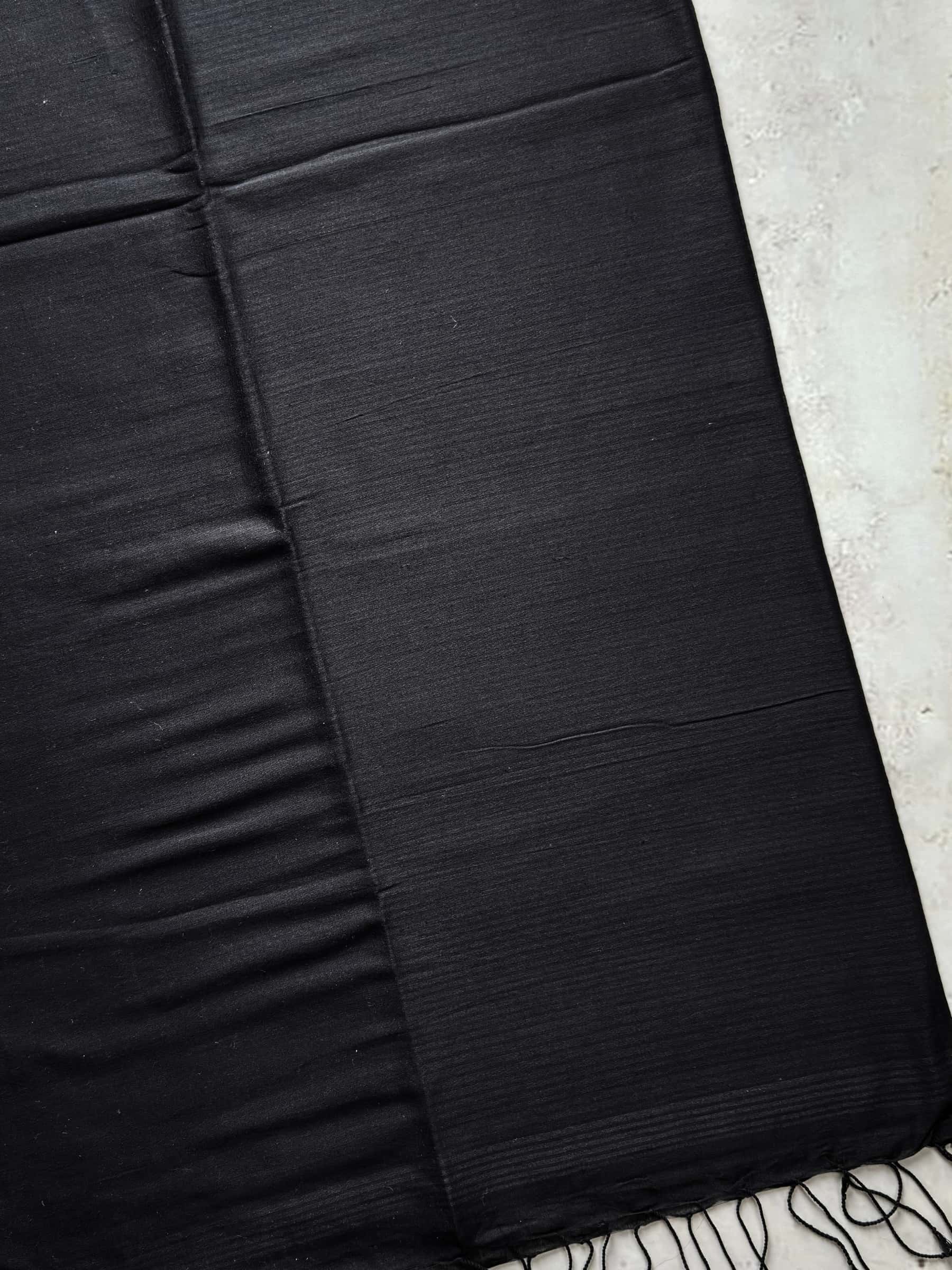 Handloom Bengal Cotton Saree – Black With Multicolor Butti