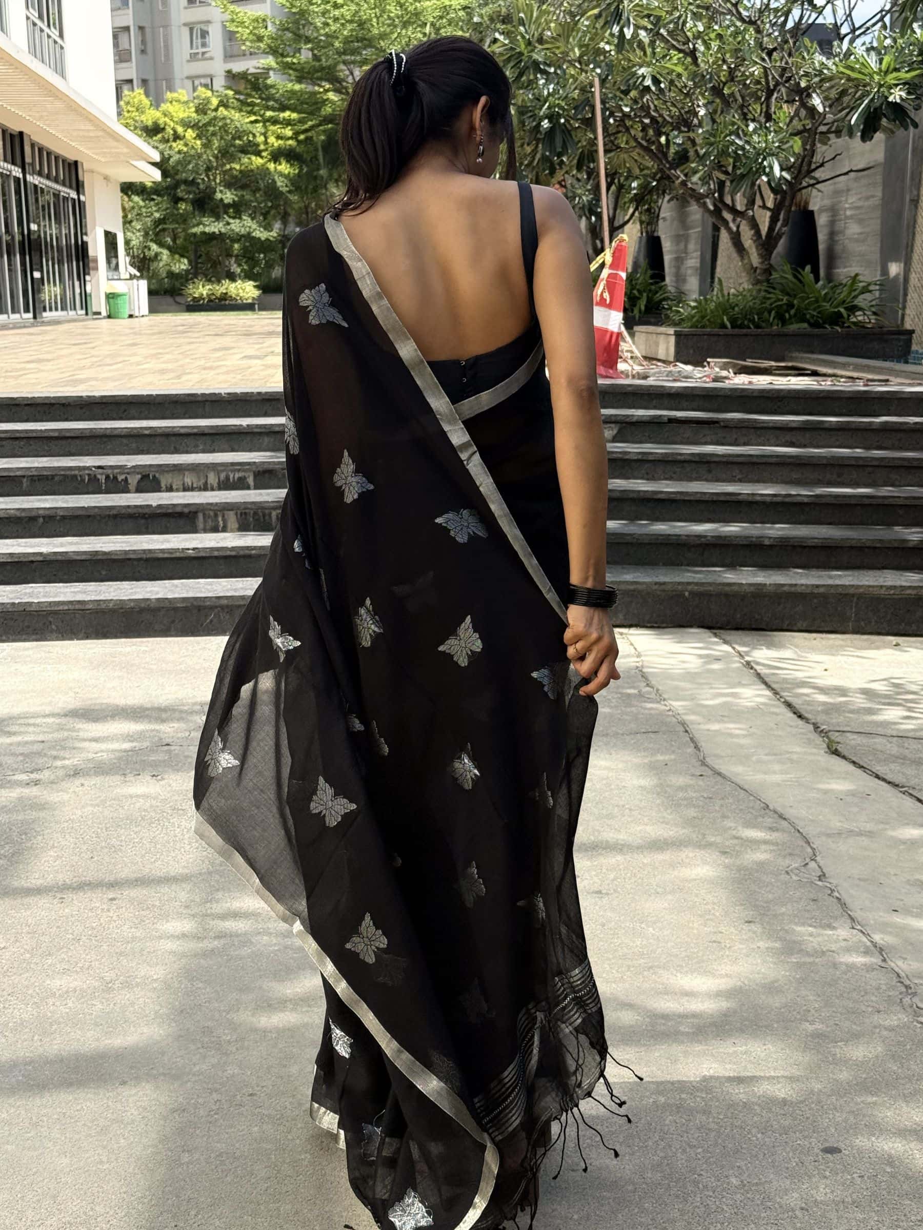 Handloom Mercerized Cotton Jamdani Saree in Black