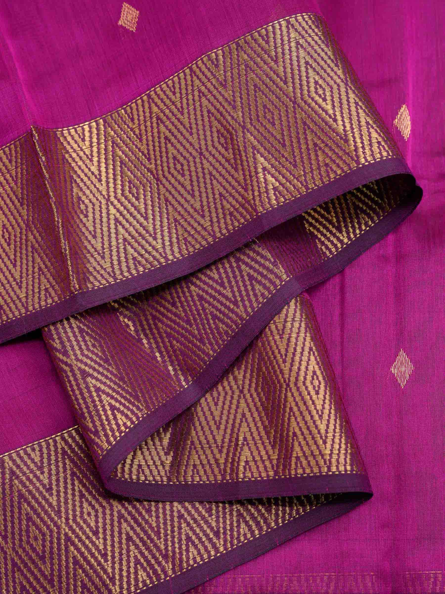 Handloom Maheshwari Silk Cotton Saree in Magenta with Zari Butta