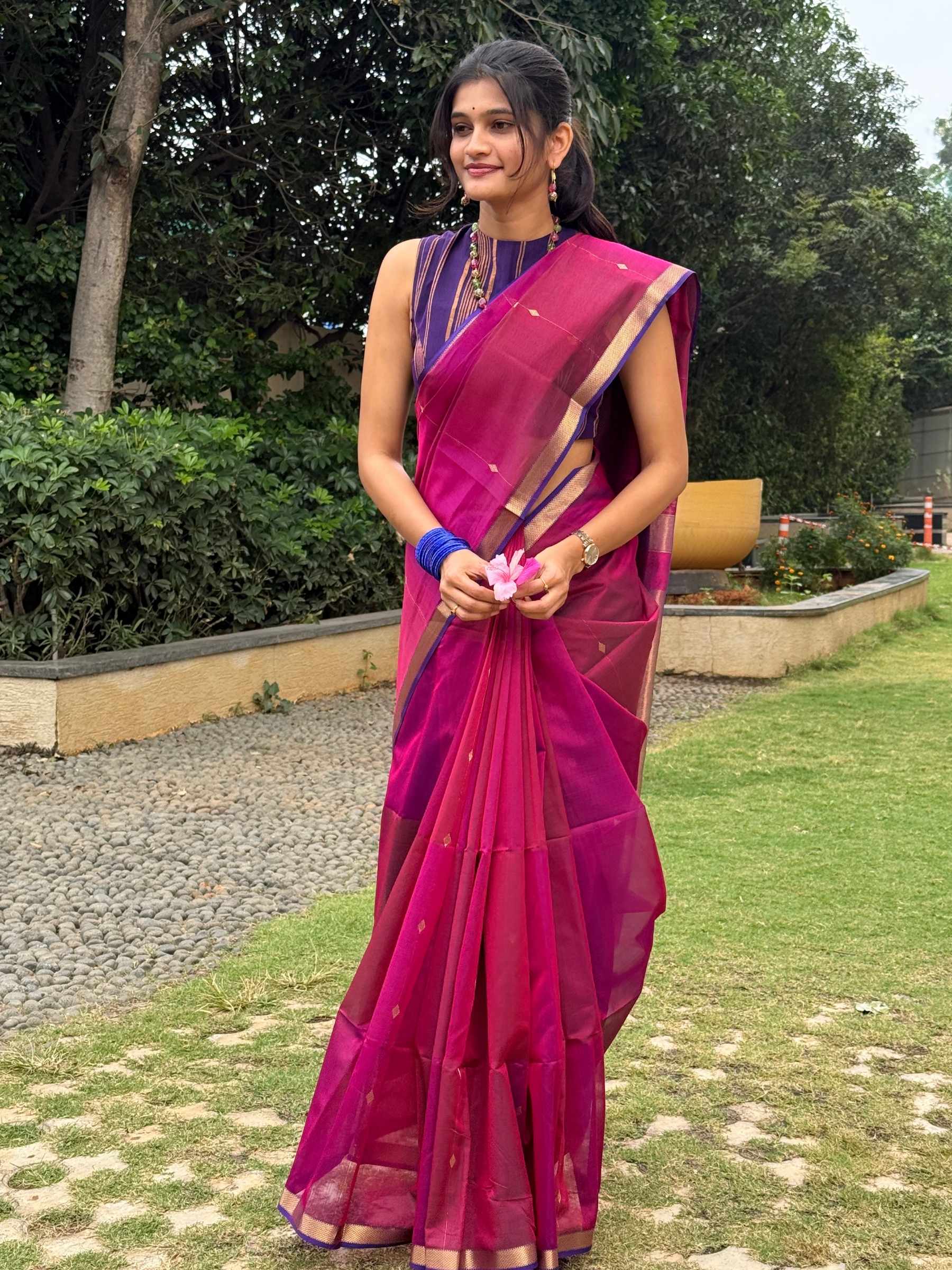 Handloom Maheshwari Silk Cotton Saree in Dual Pink-Purple Dual Shade with Zari Buttas