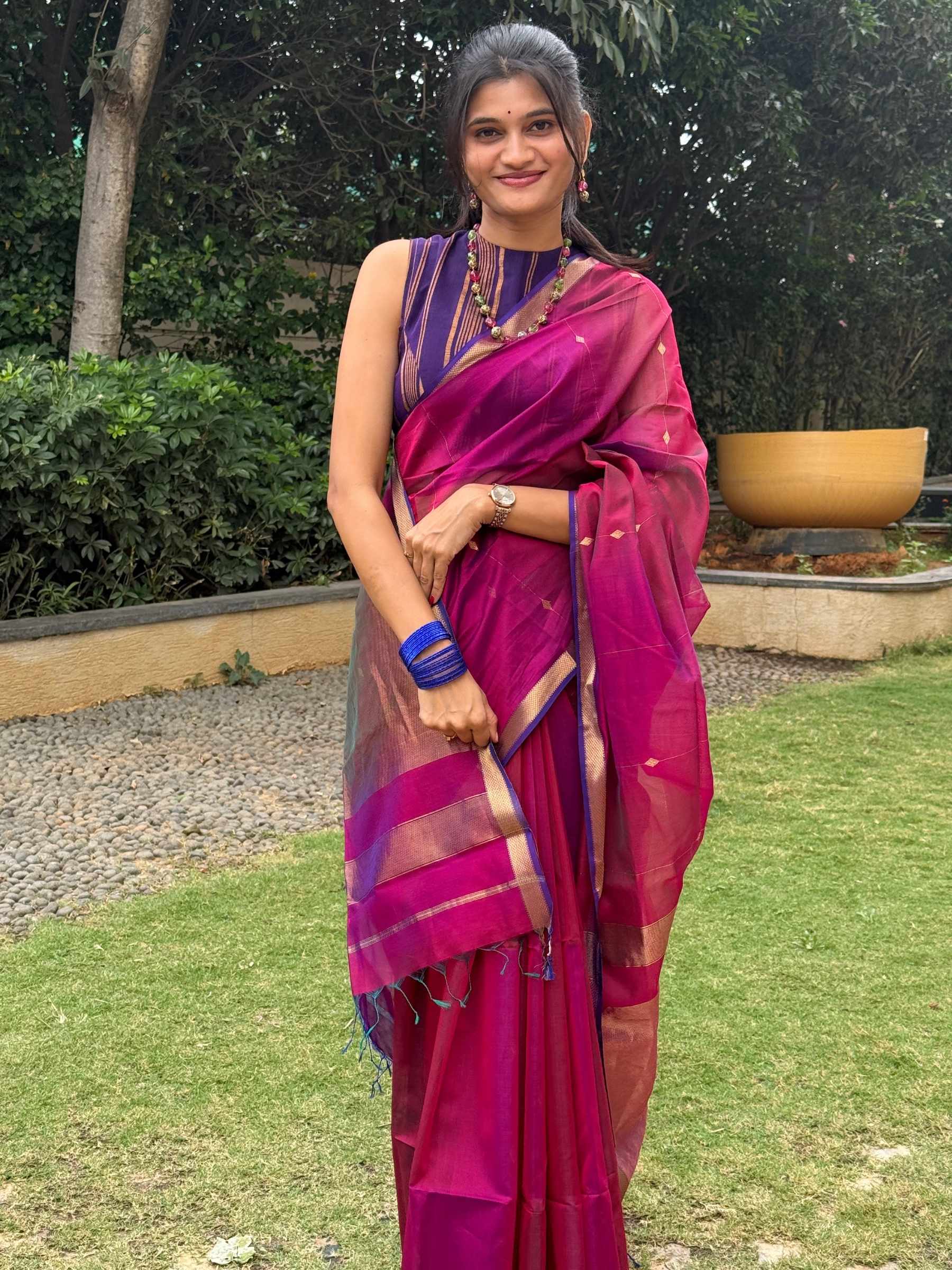 Handloom Maheshwari Silk Cotton Saree in Dual Pink-Purple Dual Shade with Zari Buttas