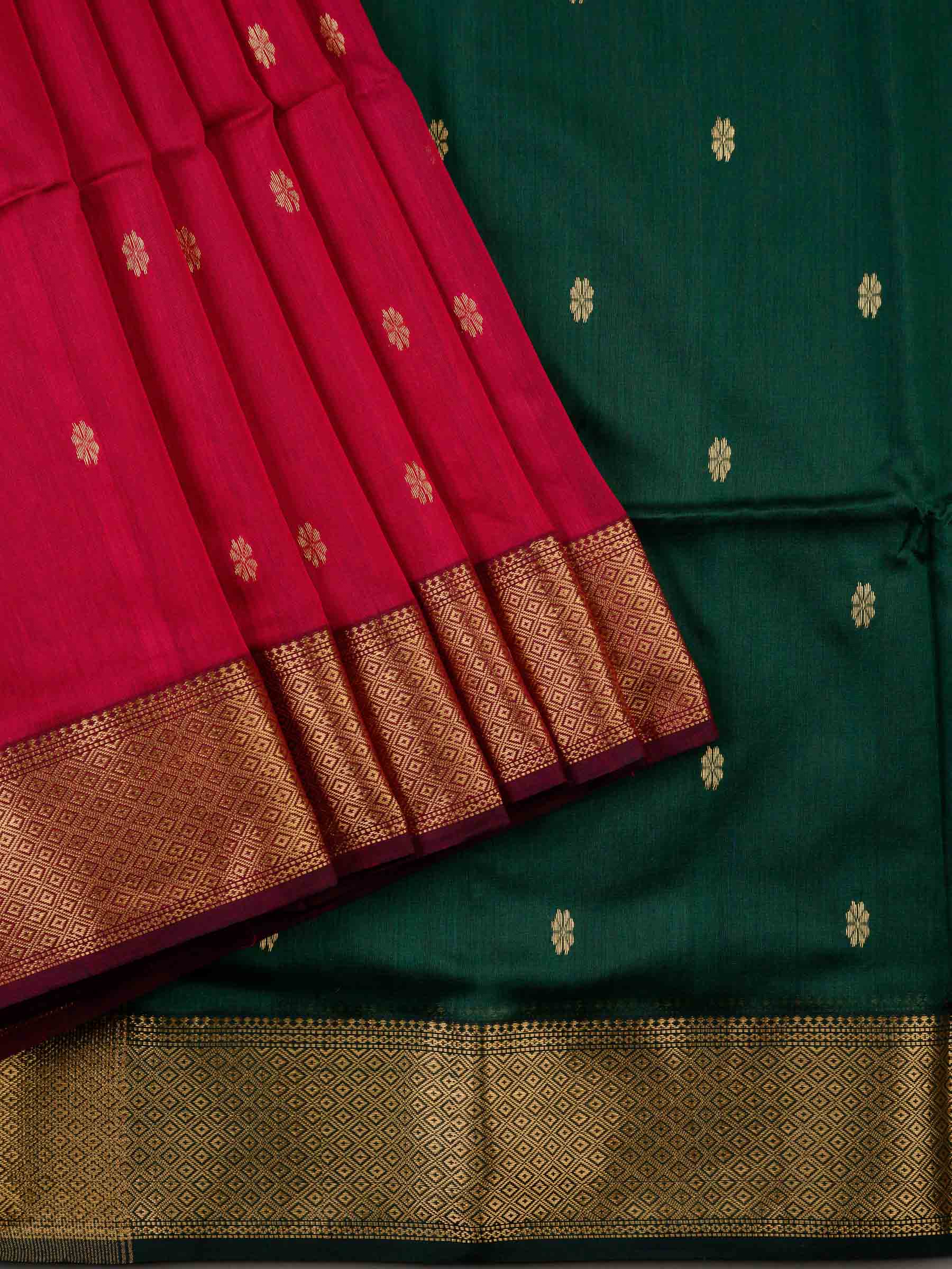 Handloom Maheshwari silk cotton saree in red and green with zari butta
