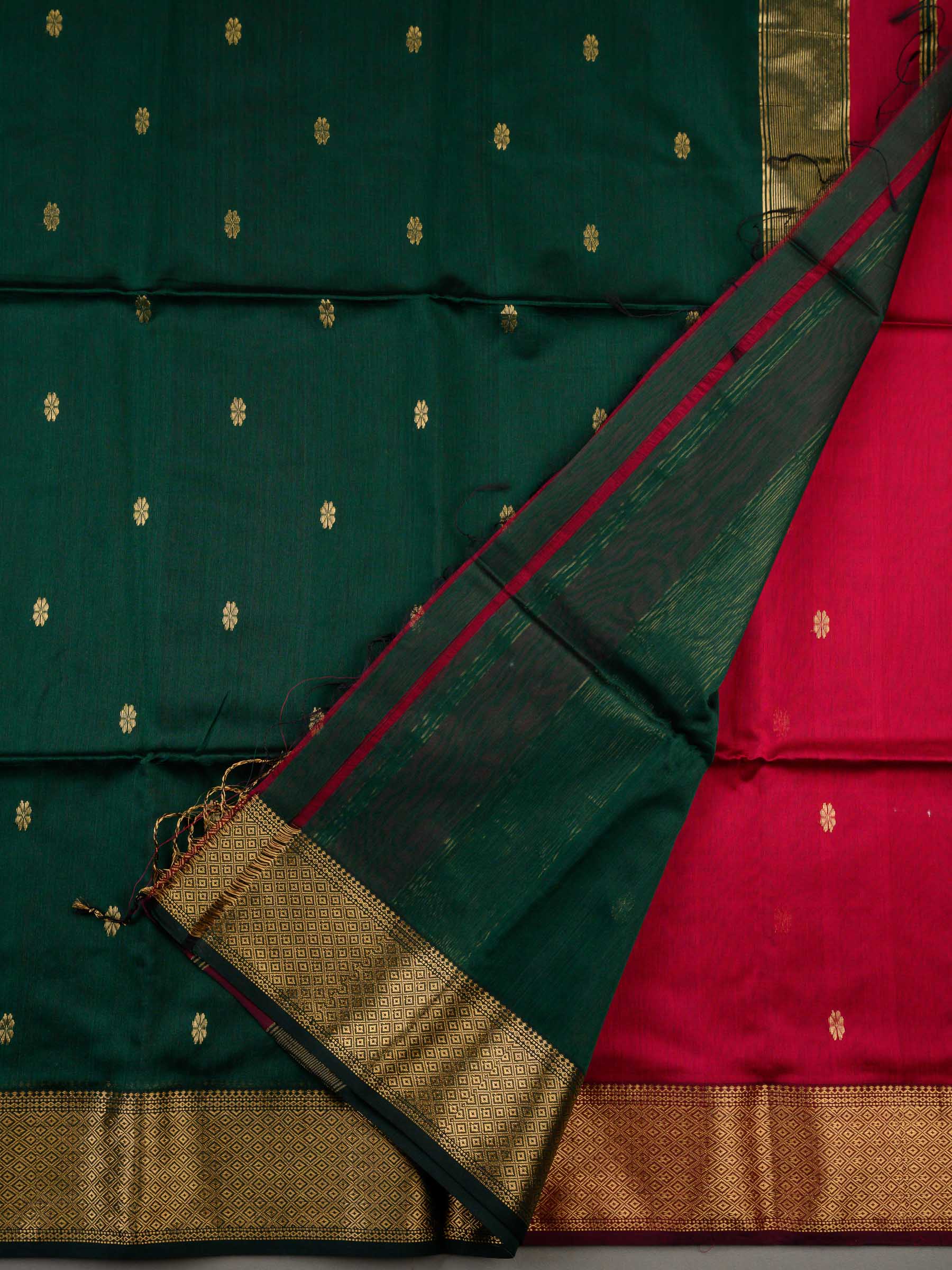 Handloom Maheshwari Silk Cotton Saree in Red and Green with Zari Butta