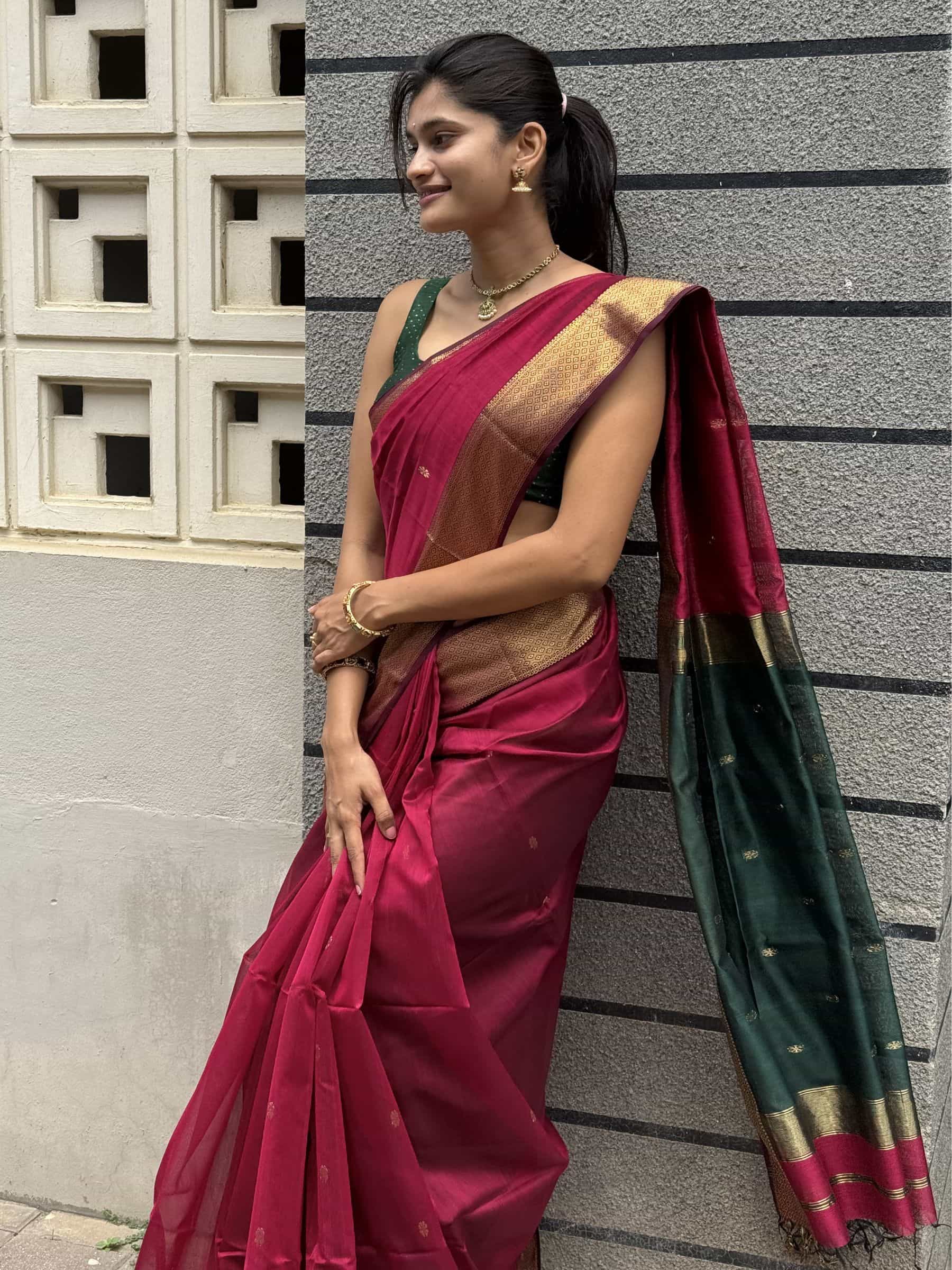 Handloom Maheshwari Silk Cotton Saree in Red and Green with Zari Butta
