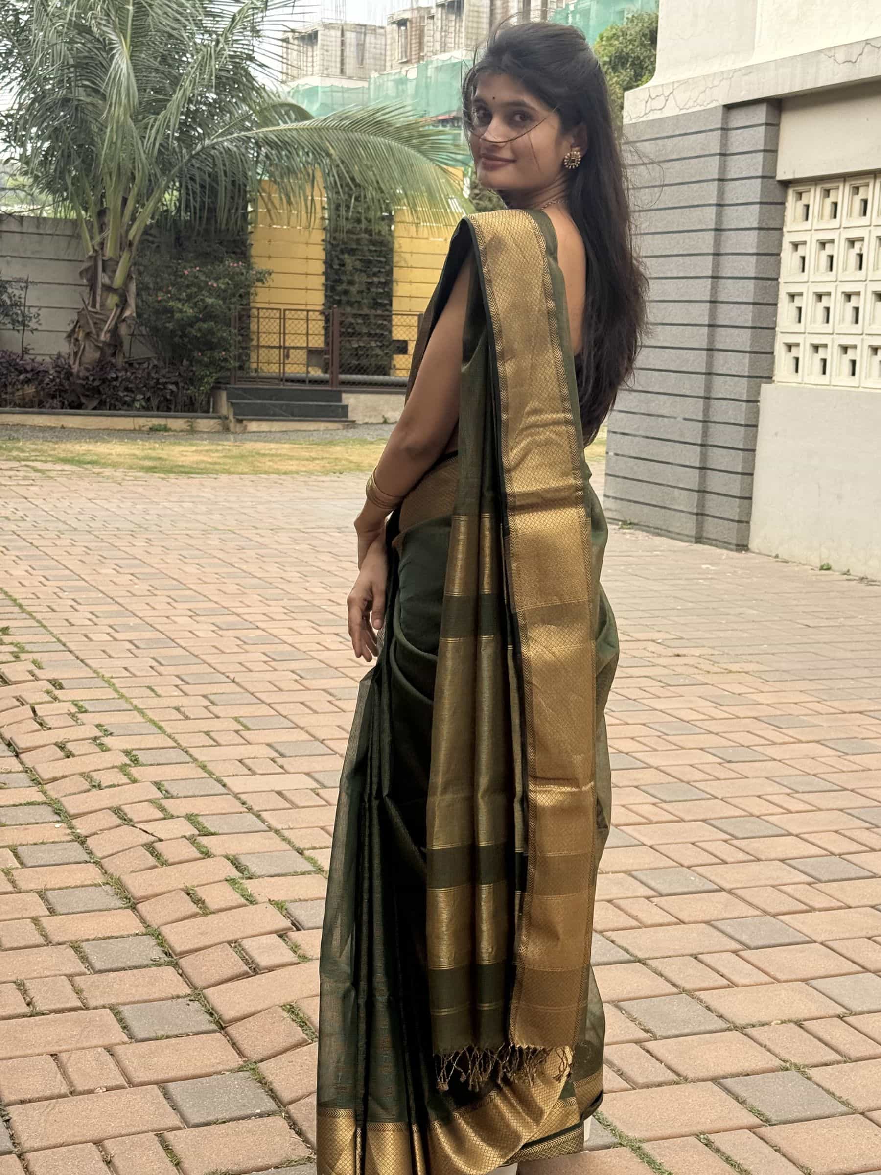 Handloom Maheshwari Silk Cotton Saree in Dark Green with Zari Checks