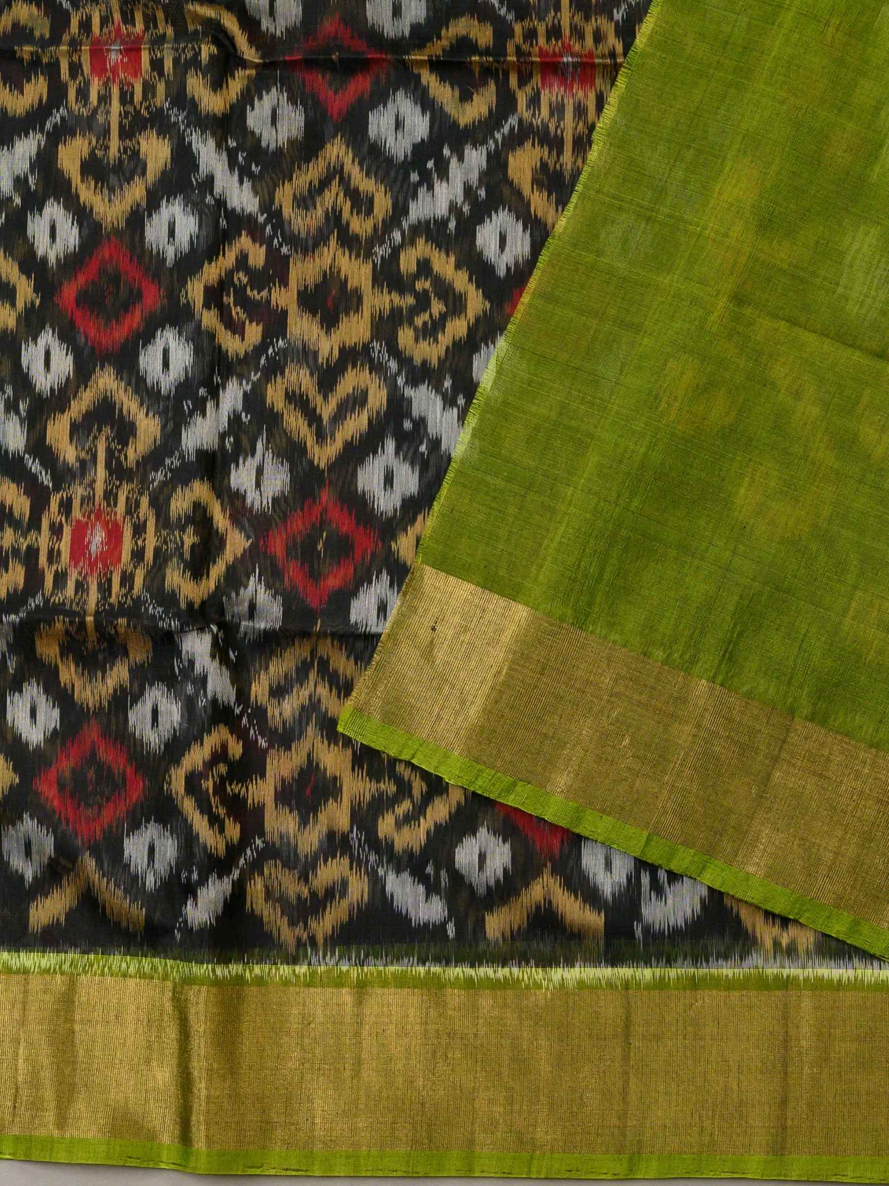Handloom Pochampally Silk Cotton Saree in Black and Green with Ikat Floral Weave