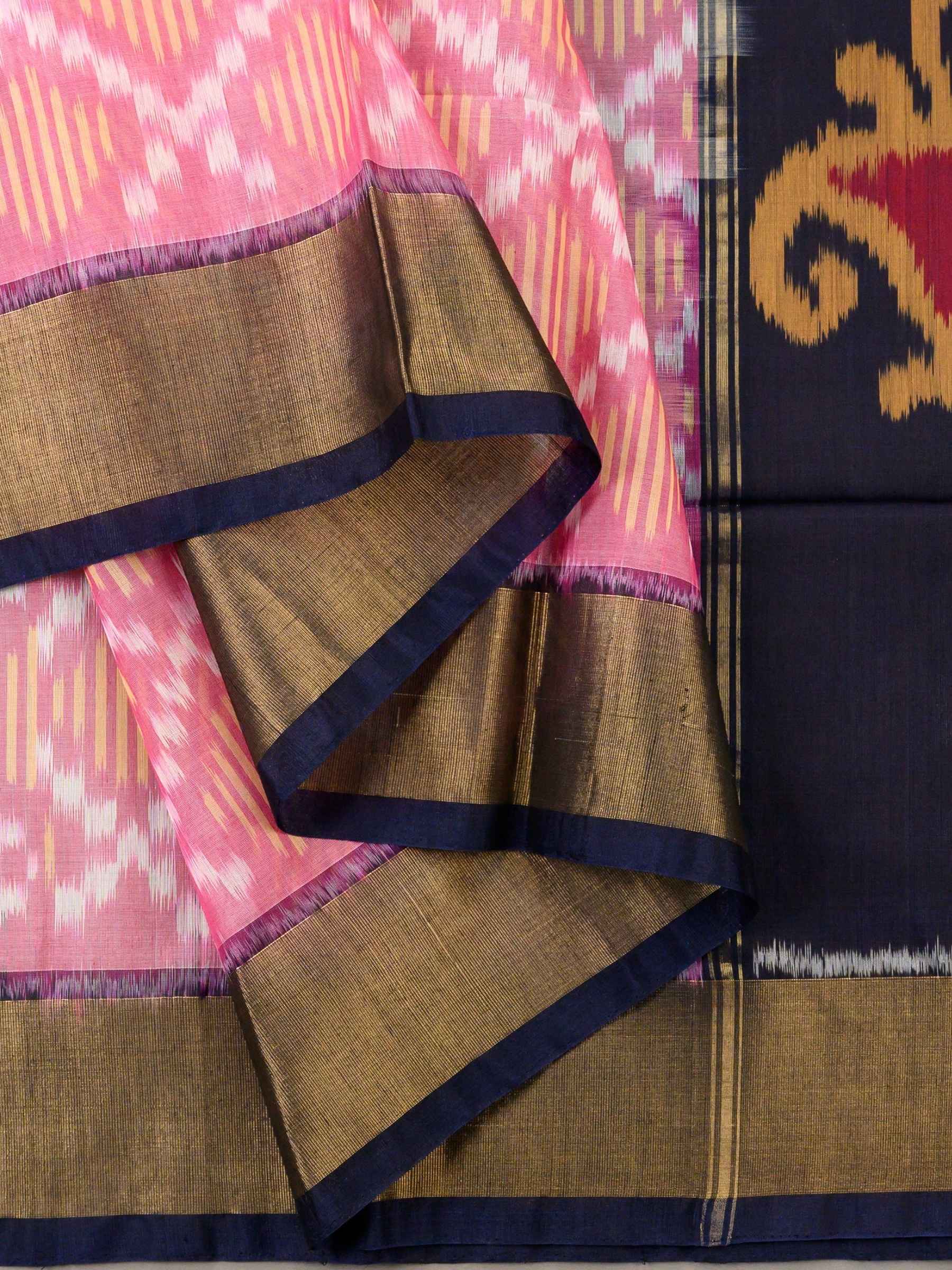 Handloom Pochampally Silk Cotton Saree in Pink and Blue with Diamond Ikat Design