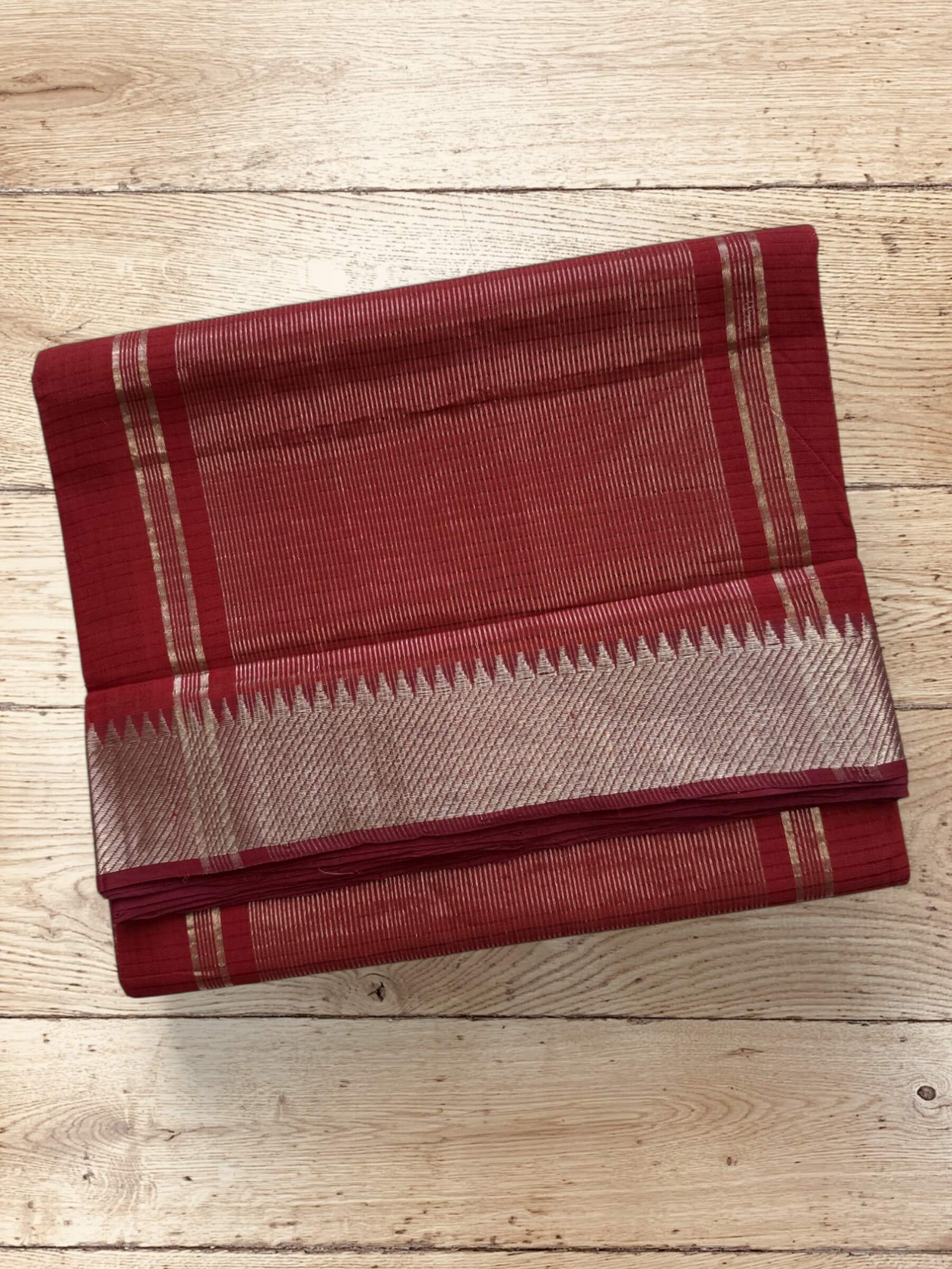 Handloom Mangalagiri Cotton Saree in Reddish-Maroon