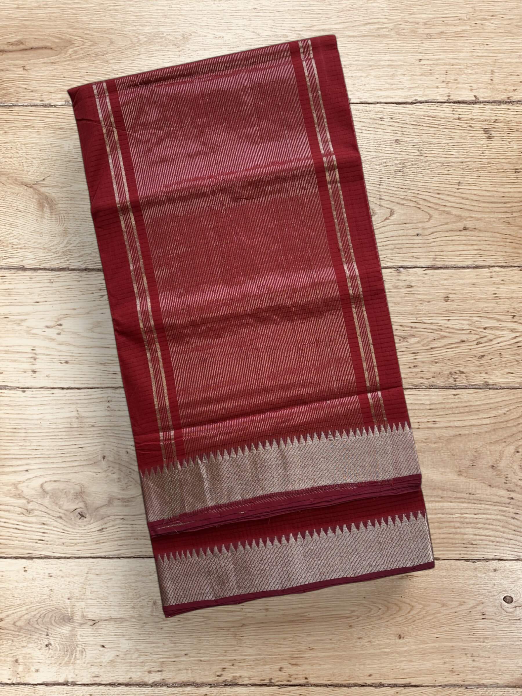 Handloom Mangalagiri Cotton Saree in Reddish-Maroon
