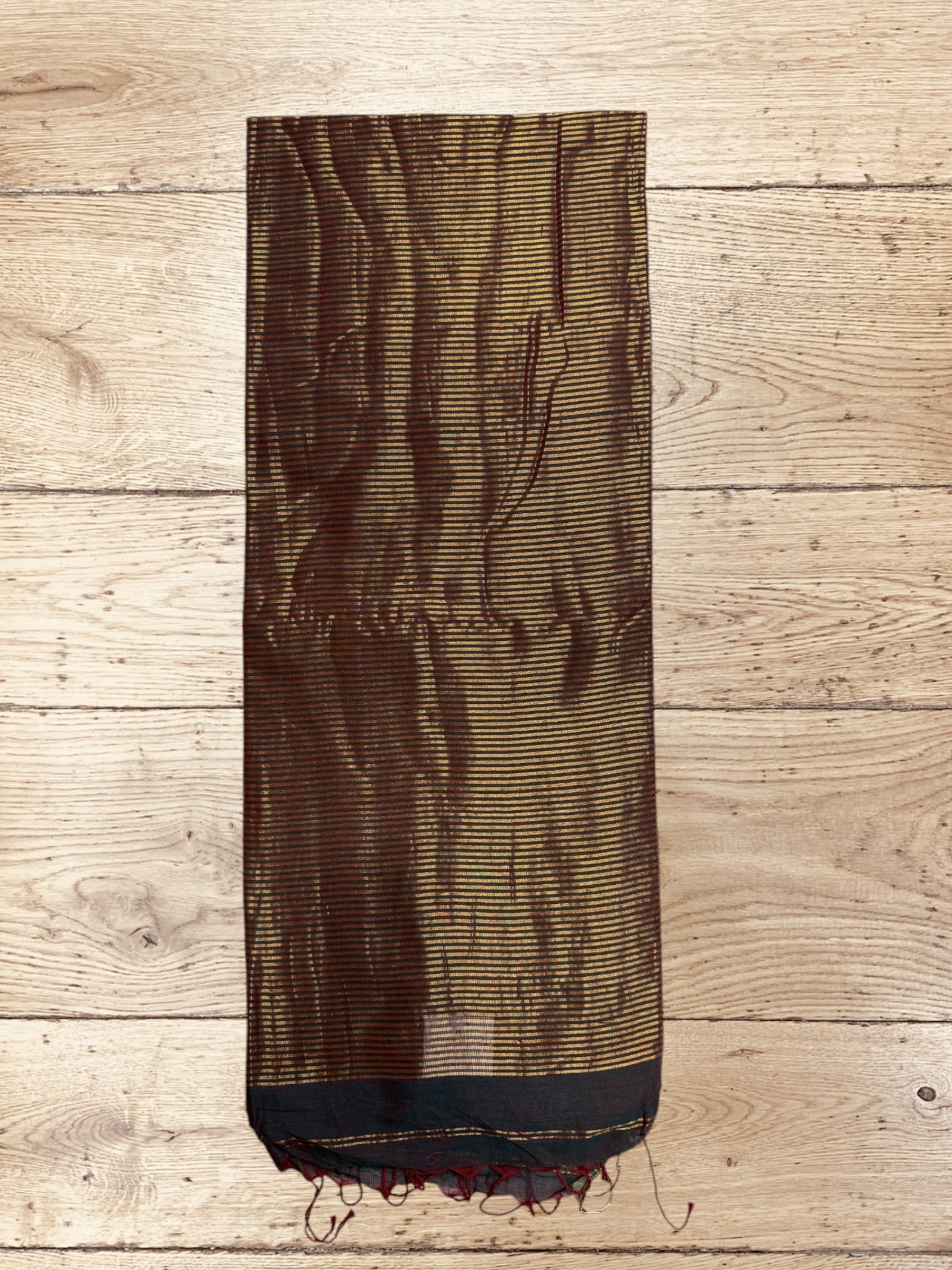 Handloom Mercerized Cotton Saree in Manthulir Green