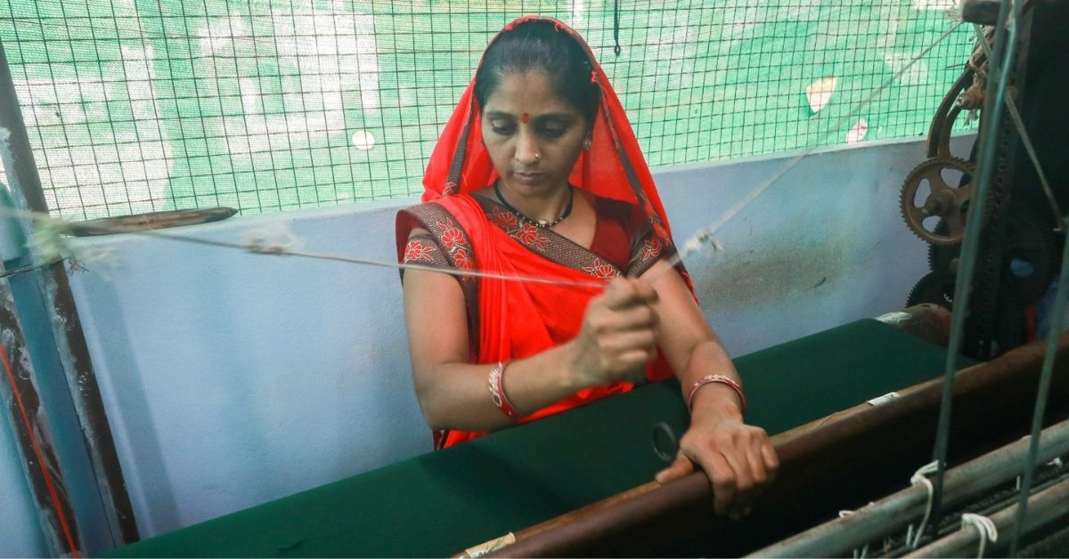 Handloom Sarees: Common Questions Answered (Beginner’s Guide)