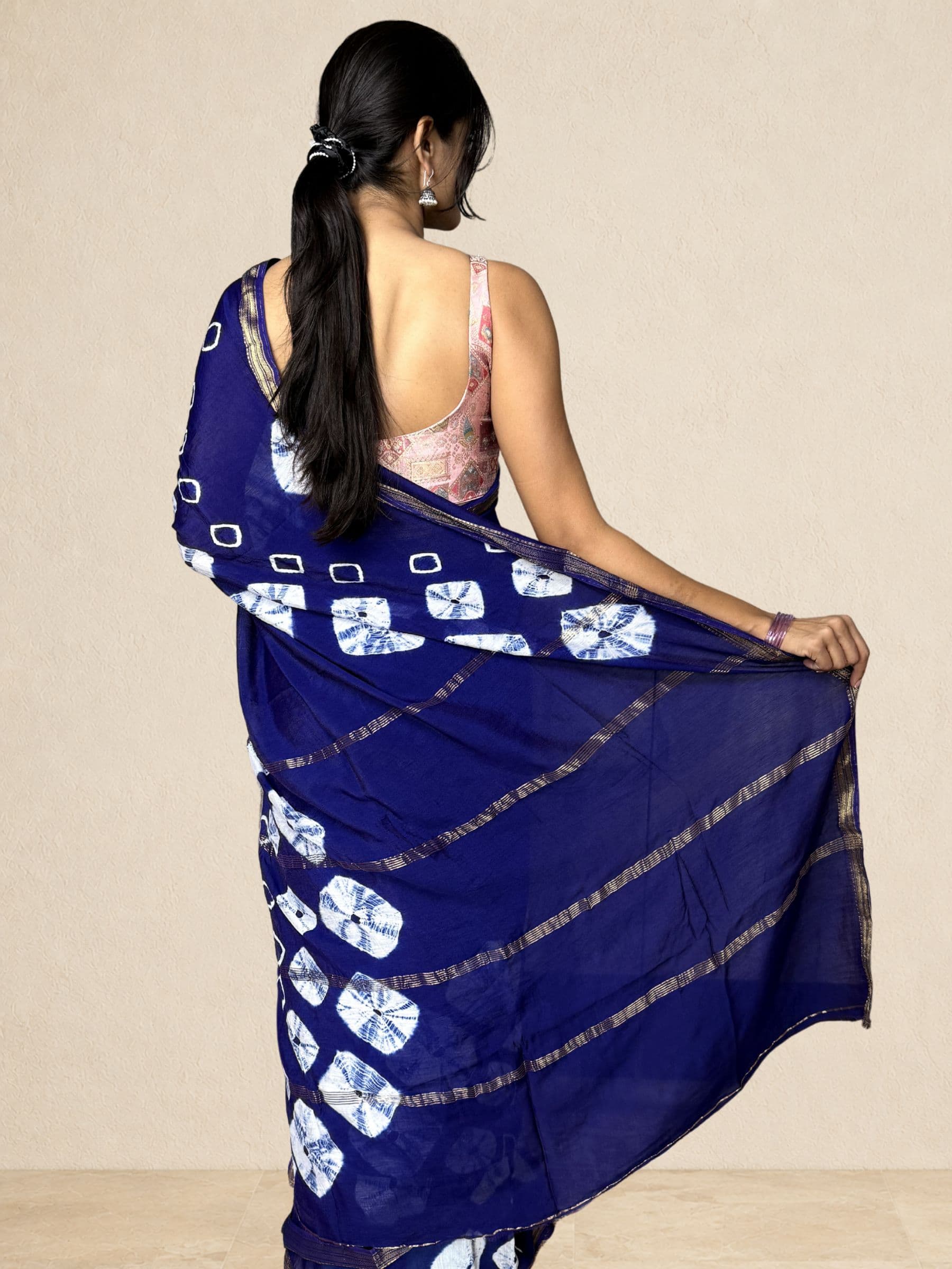 Bandhej Maheshwari Cotton Silk Saree in Royal Blue