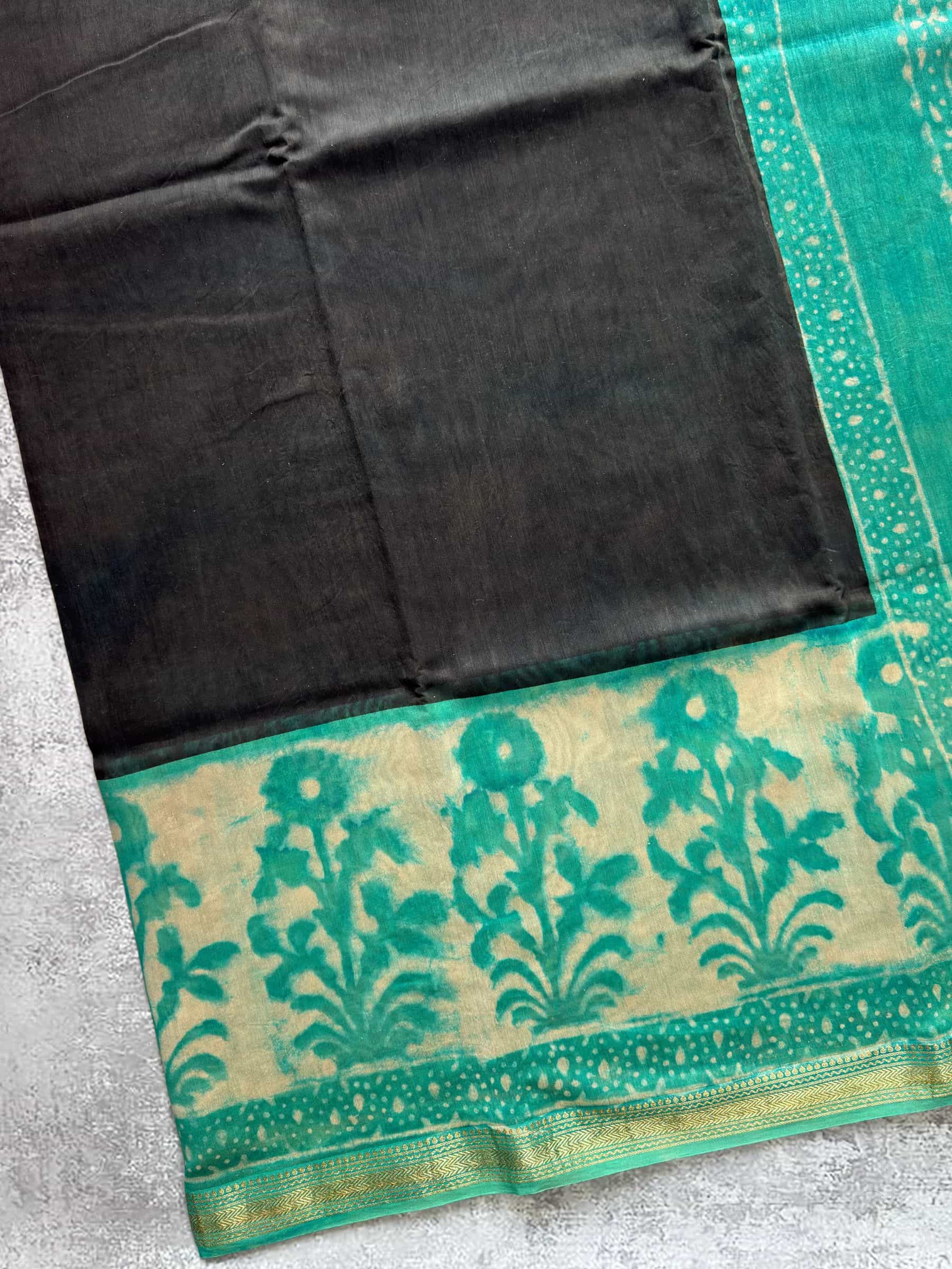 Hand Block Printed Maheshwari Silk Cotton Saree in Black & Teal