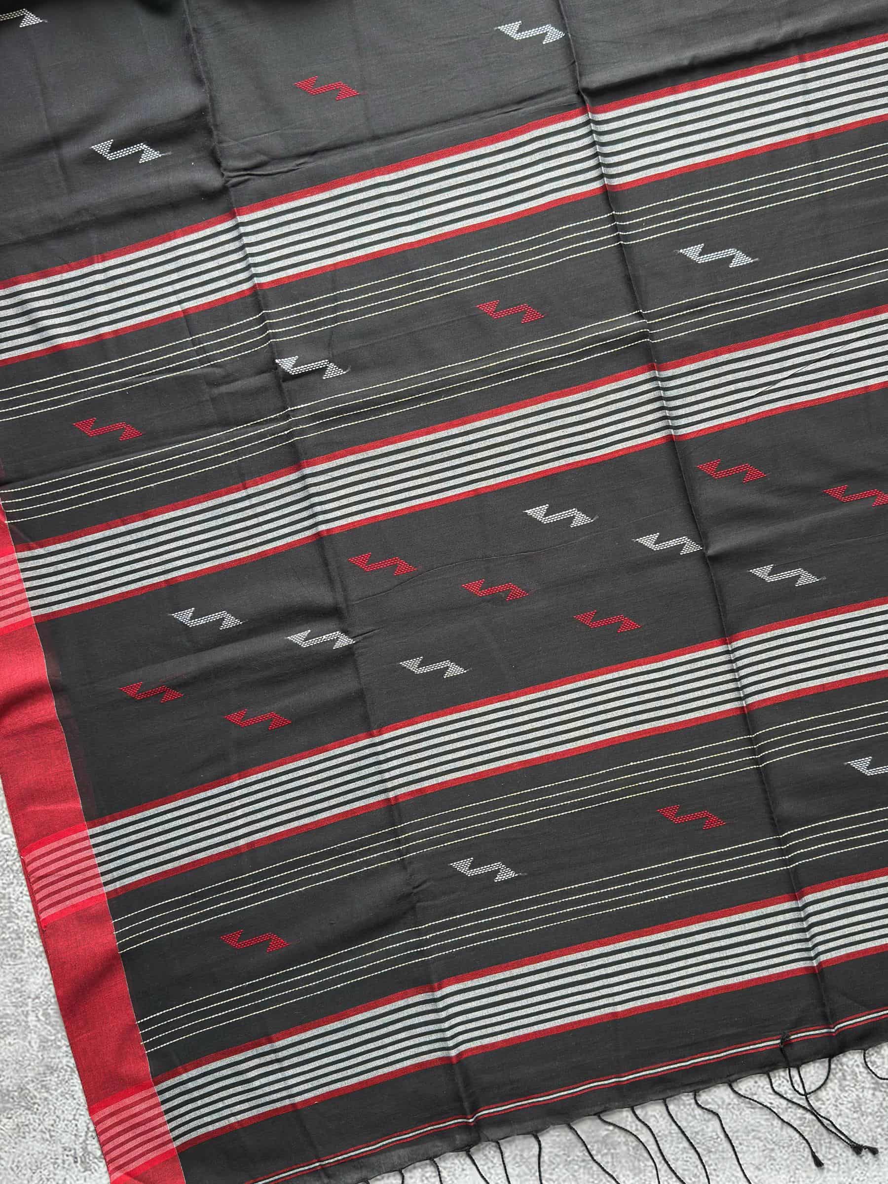 Handloom Bengal Cotton Jamdani Saree in Black