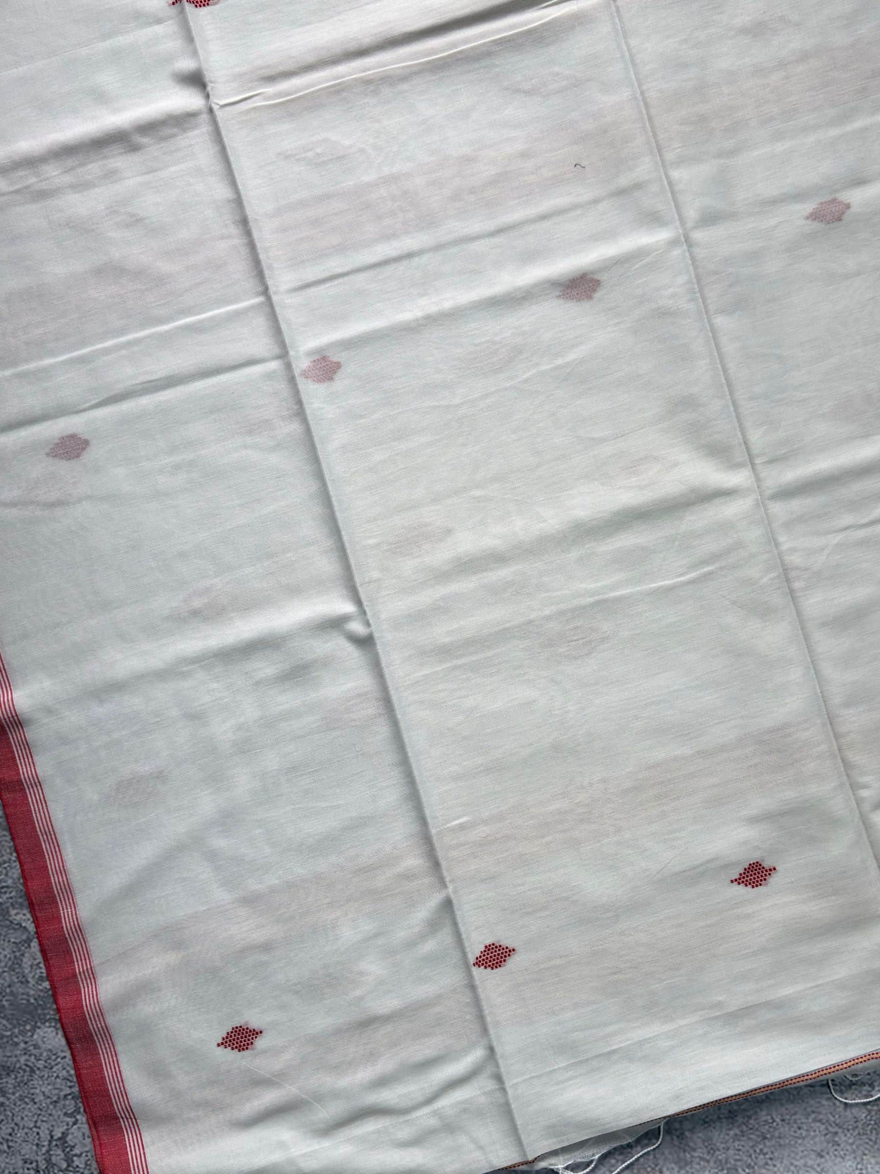 Handloom Bengal Cotton Jamdani Saree in Off White with Red Butis