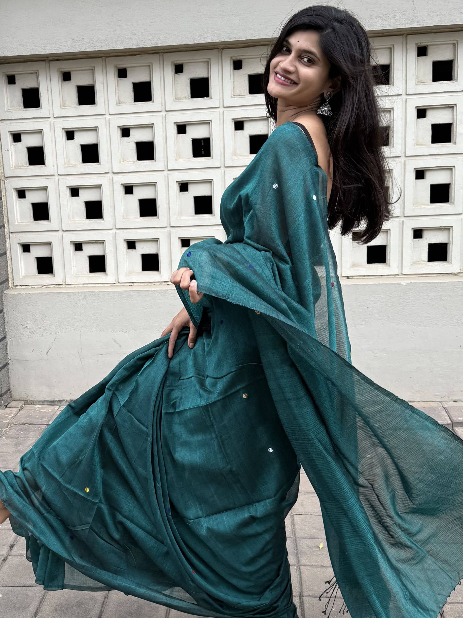 Handloom Bengal Cotton Saree – Bottle Green With Multicolor Butti