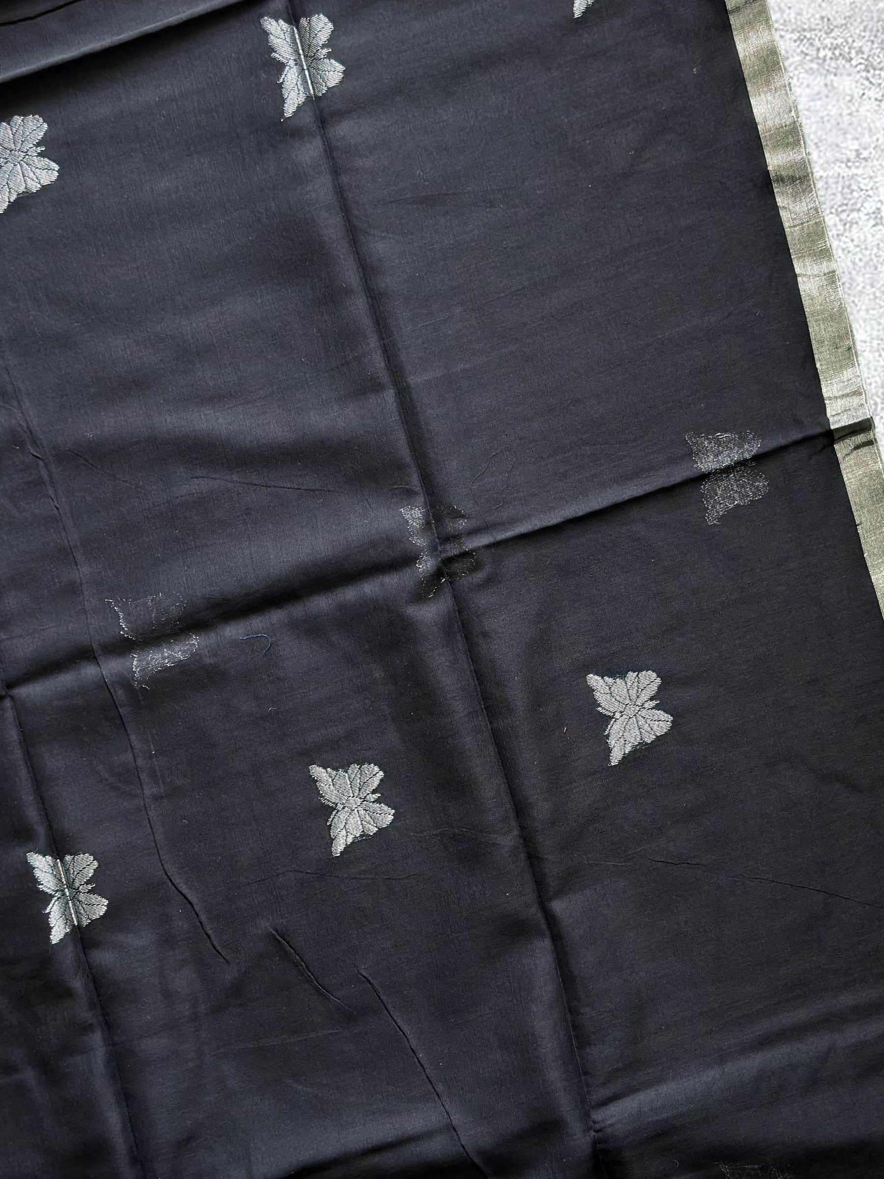 Handloom Mercerized Cotton Jamdani Saree in Black