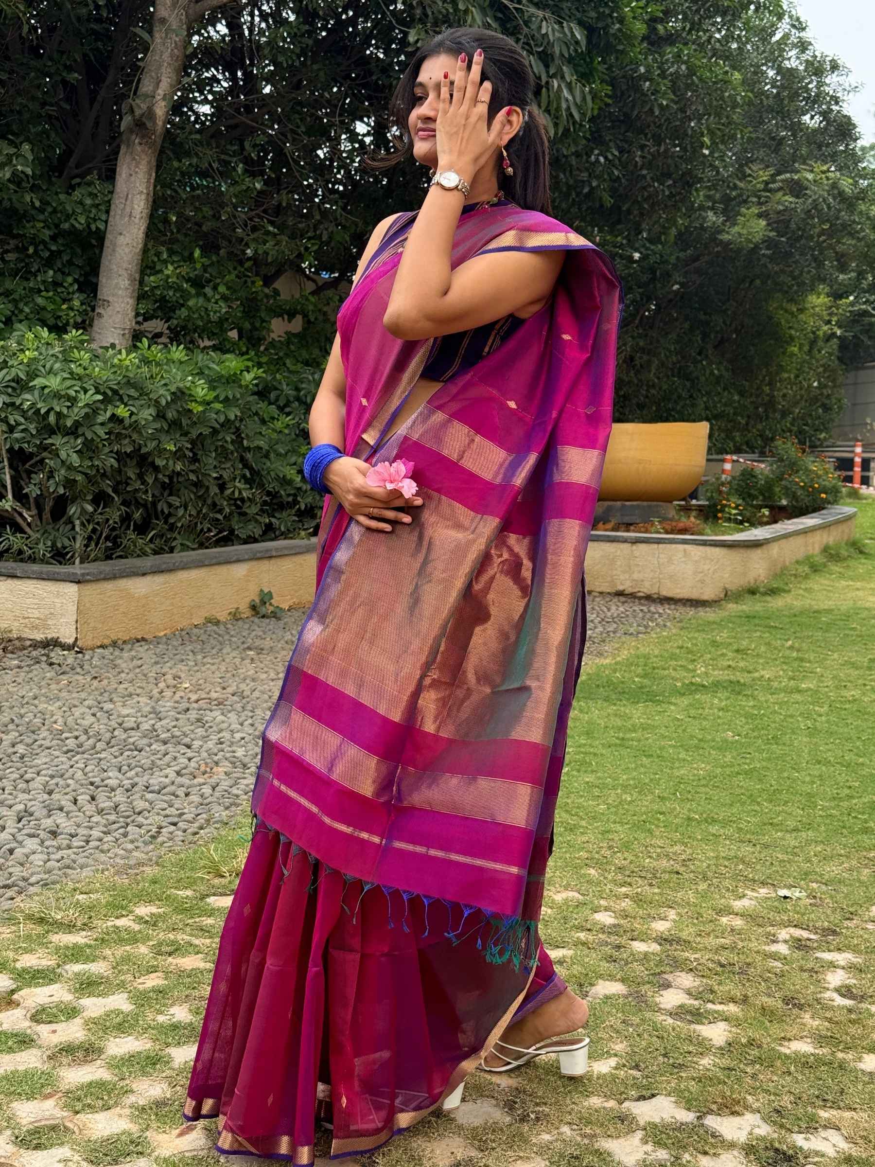 Handloom Maheshwari Silk Cotton Saree in Dual Pink-Purple Dual Shade with Zari Buttas