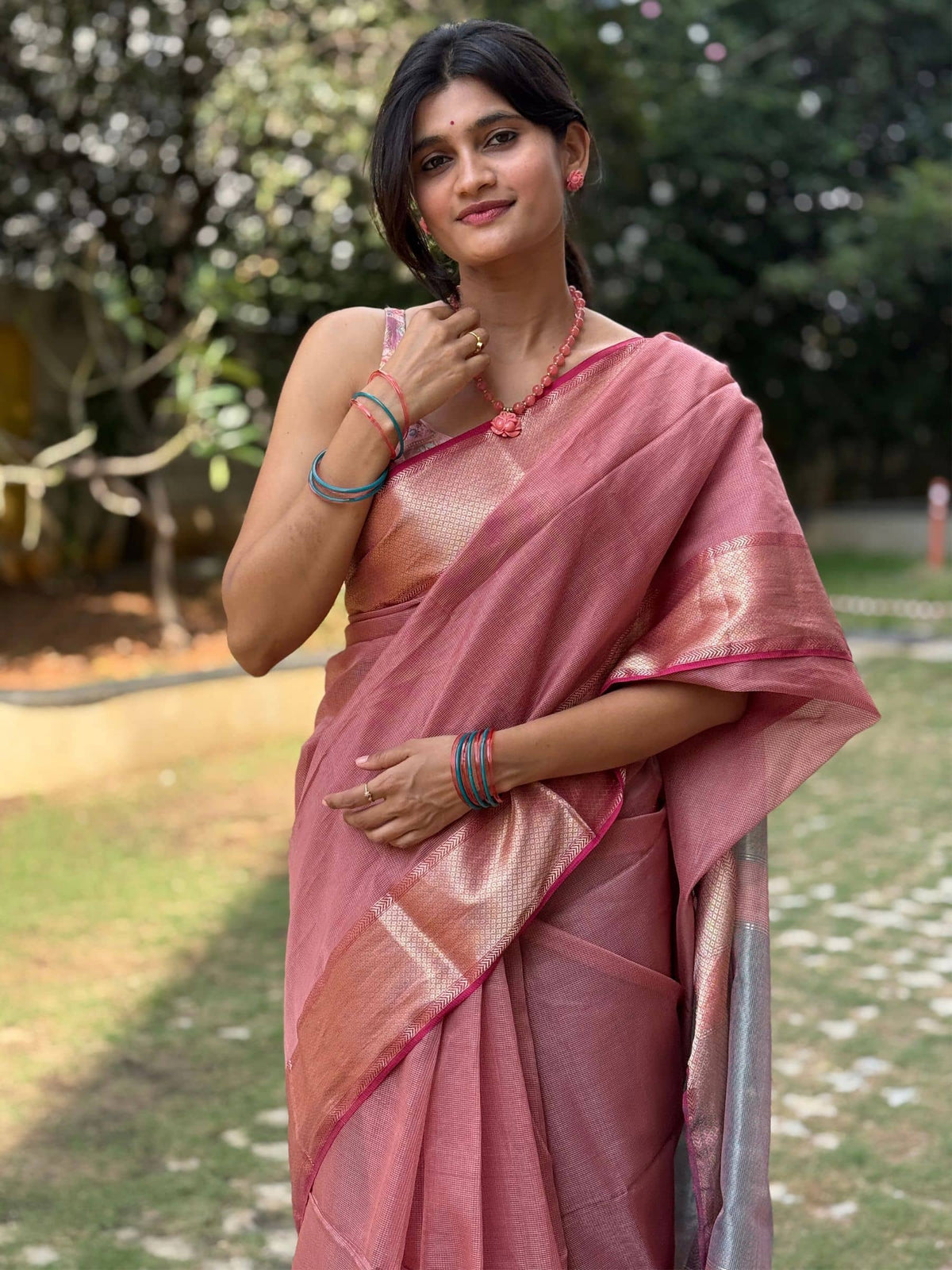 Handloom Maheshwari Silk Cotton Saree in Pink and Blue with Zari Checks