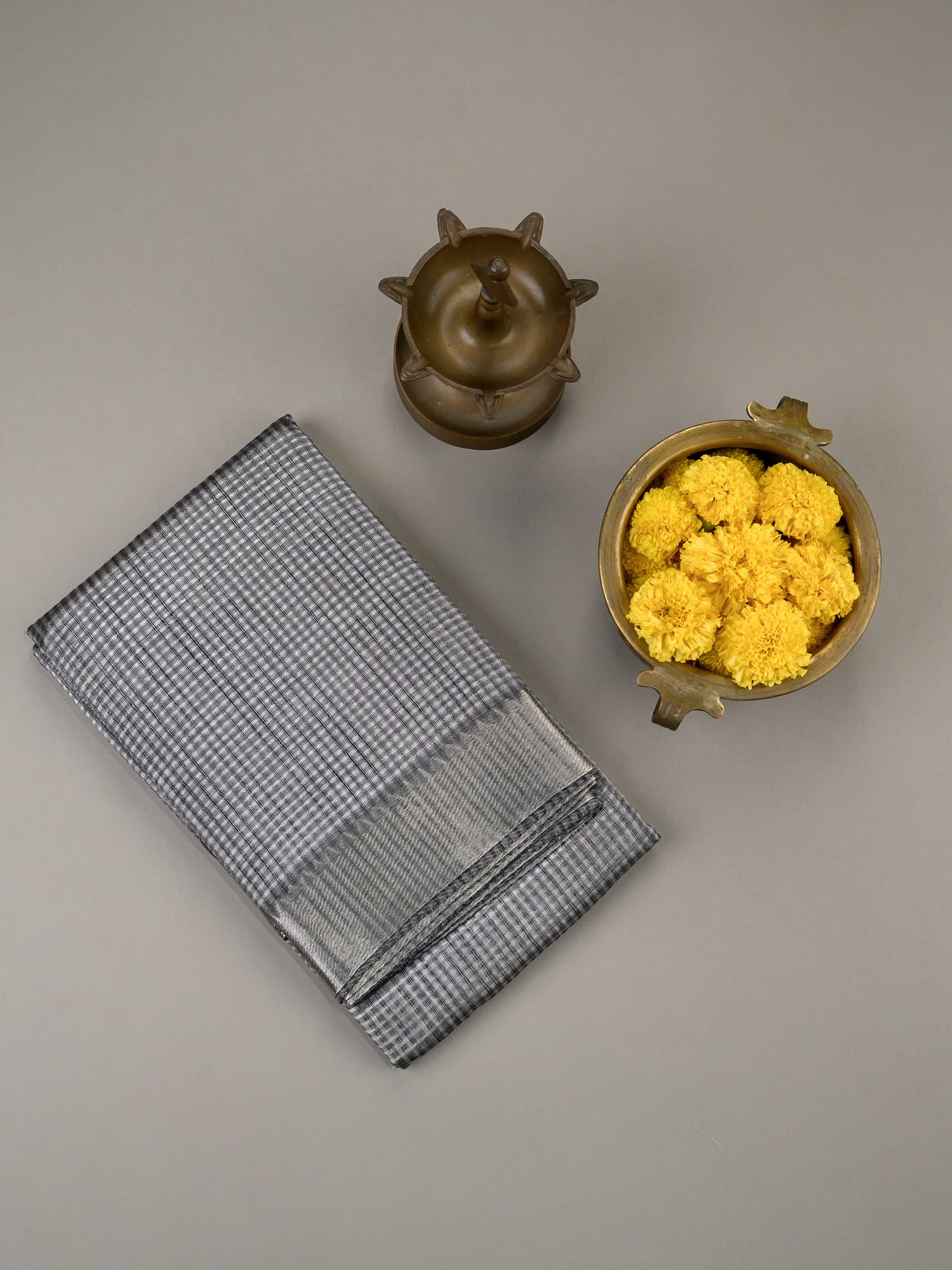 Handloom Mangalagiri silk cotton saree in grey with silver zari border