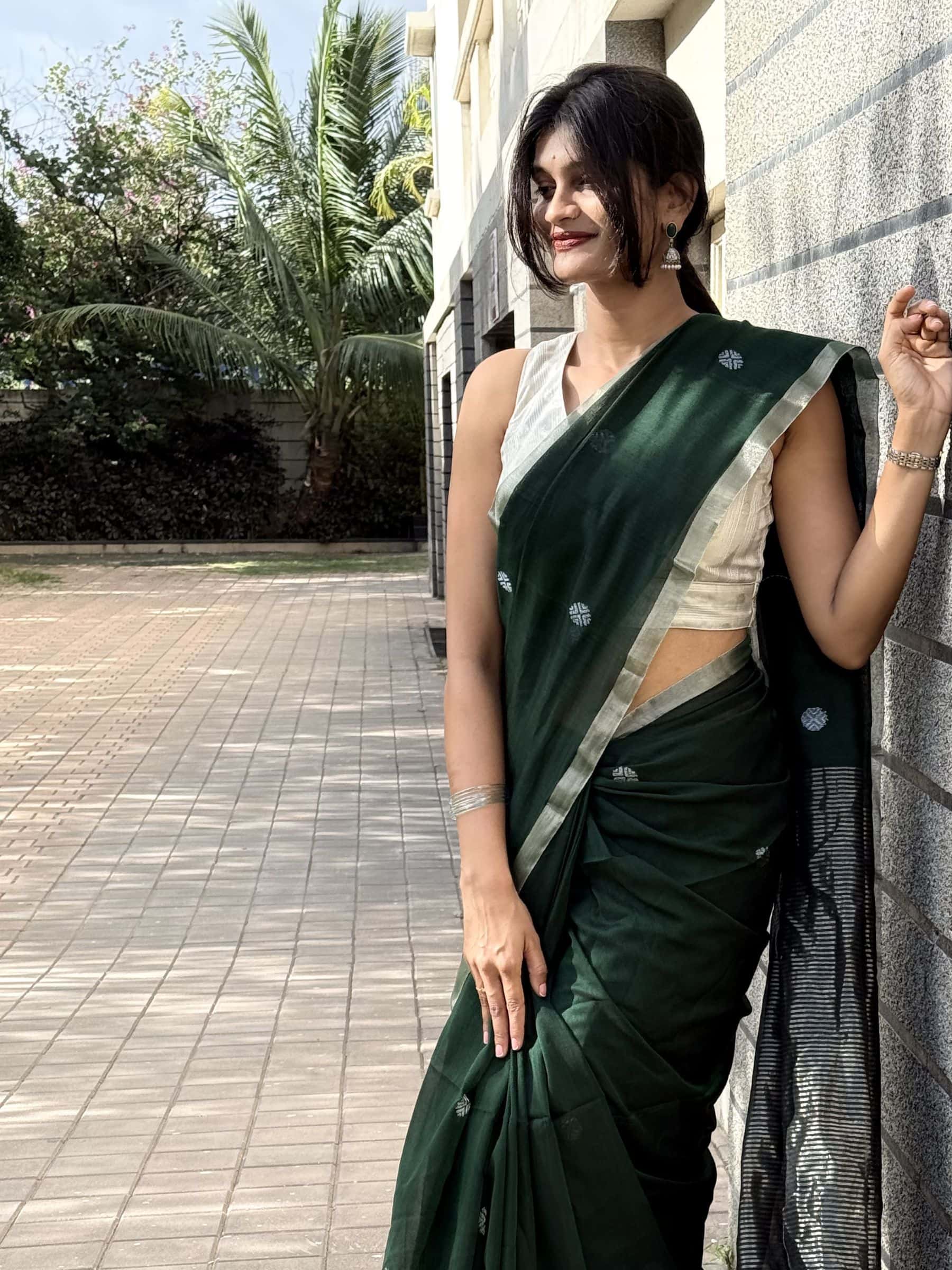Handloom Mercerized Cotton Saree in Emerald Green