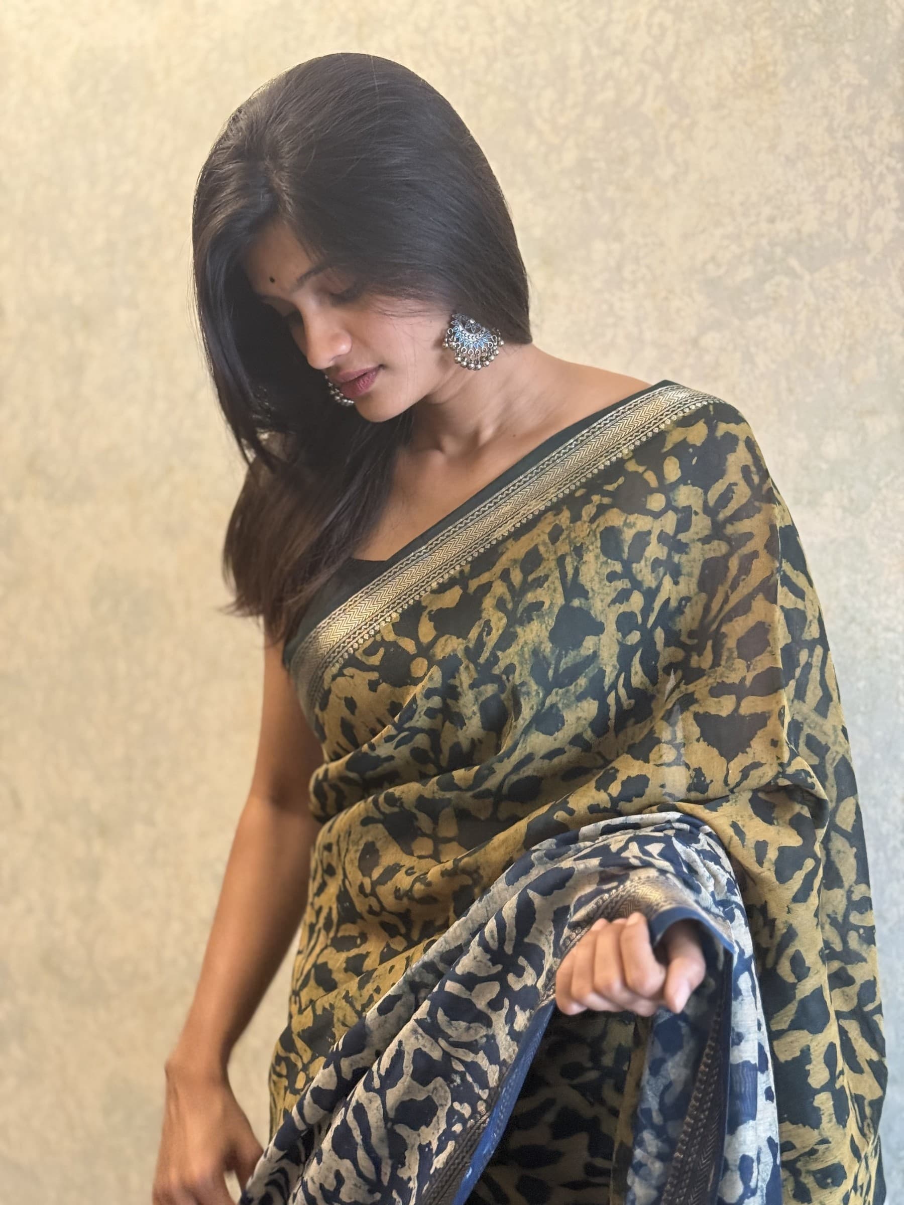 Hand Block Printed Green Blue Maheshwari Silk Cotton Saree