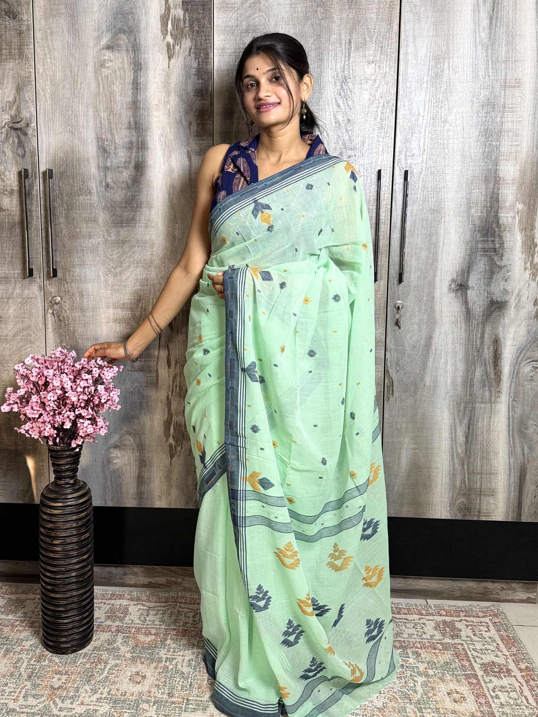Handloom Jacquard Jamdani Cotton Saree in Mint Green