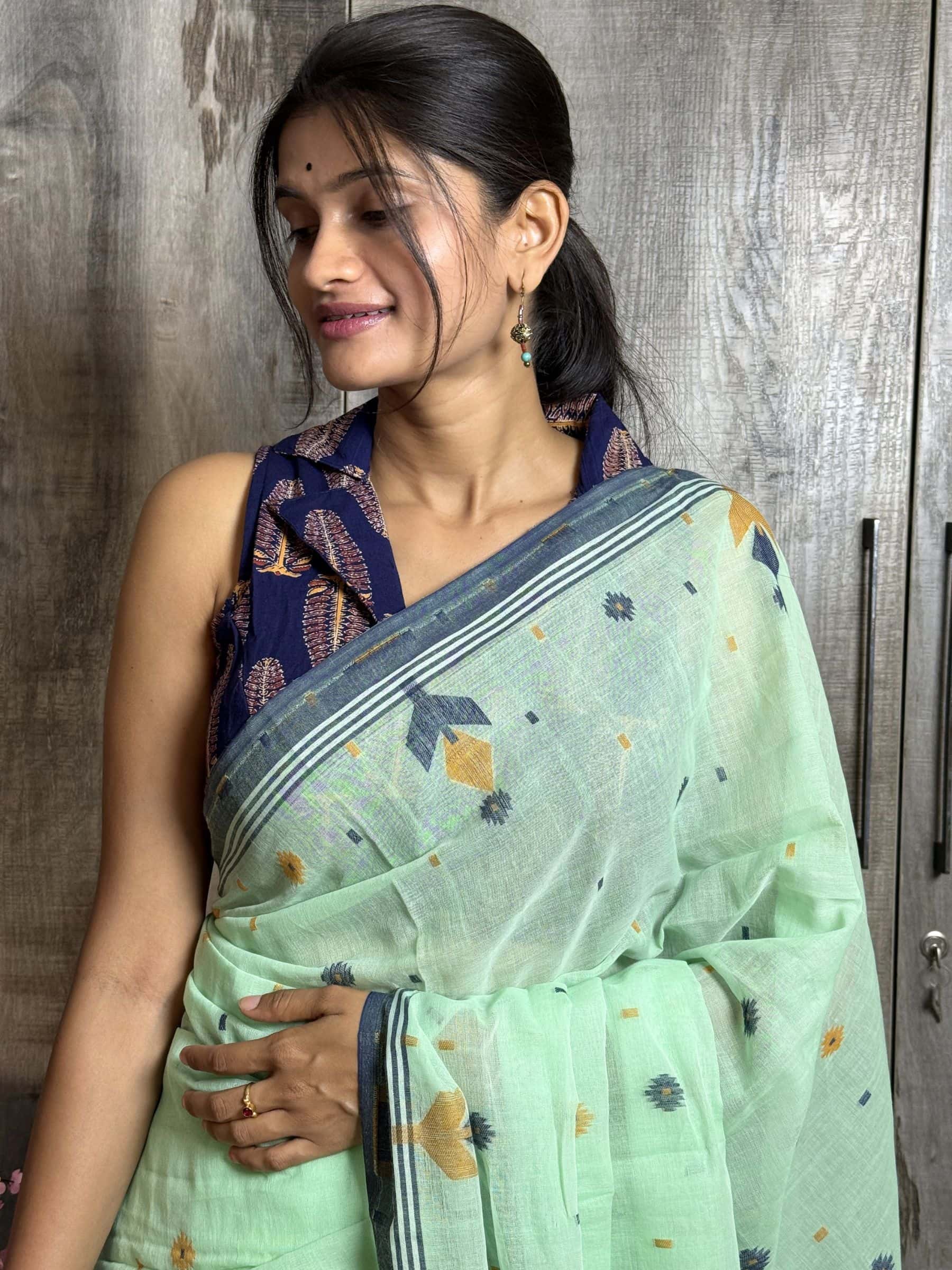 Handloom Jacquard Jamdani Cotton Saree in Mint Green