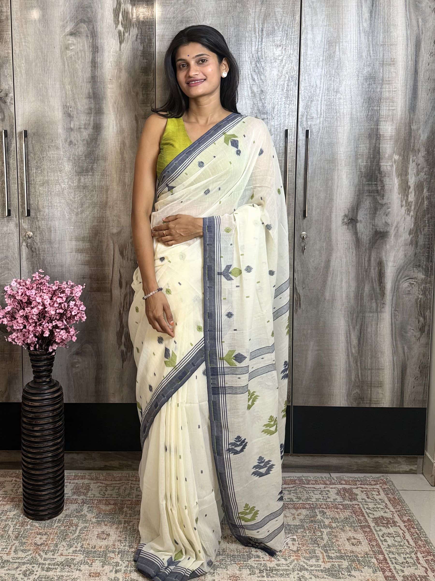 Off-white jacquard Jamdani cotton saree with grey border