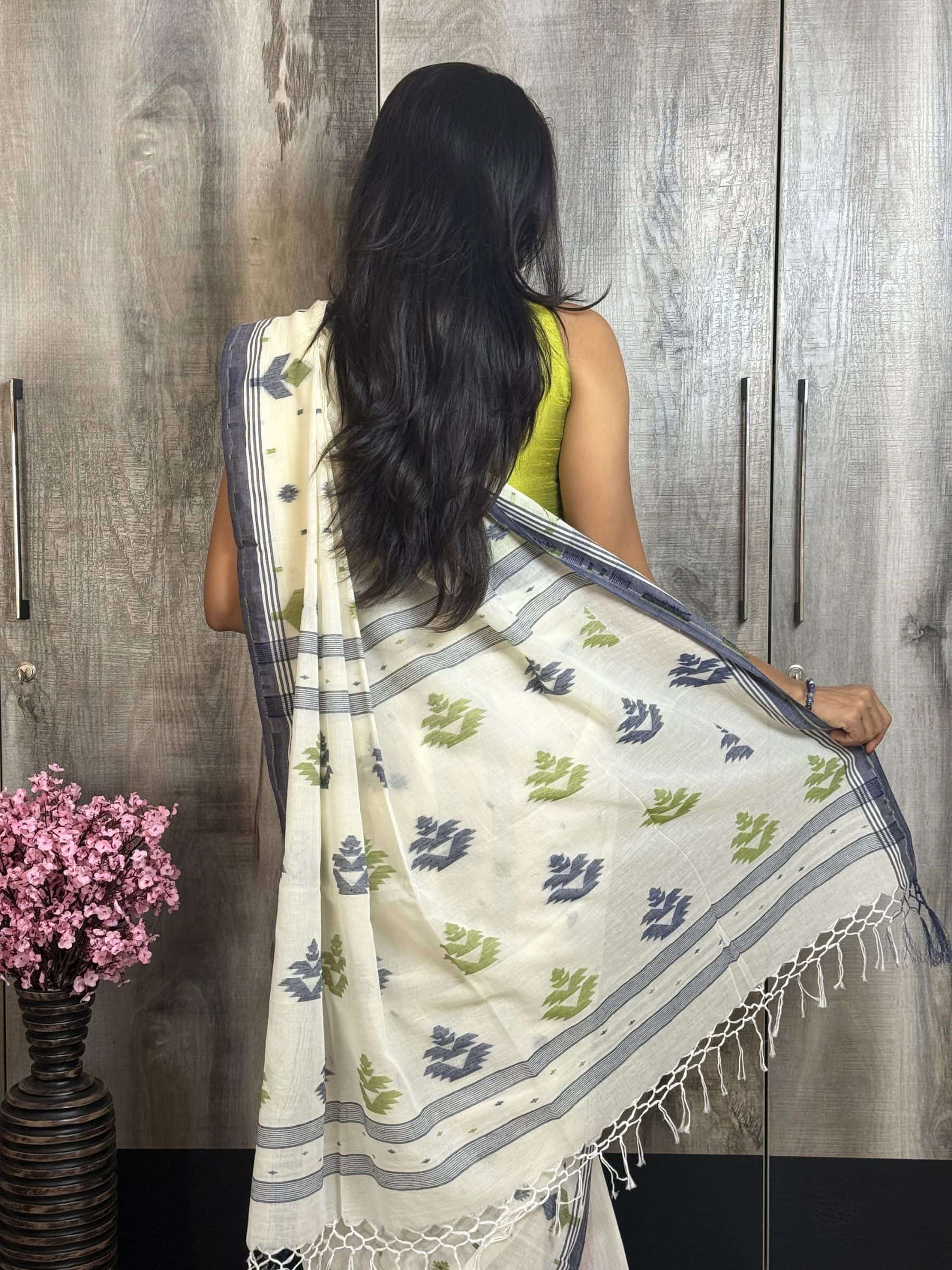 Handloom Jacquard Jamdani Cotton Saree in Off-White