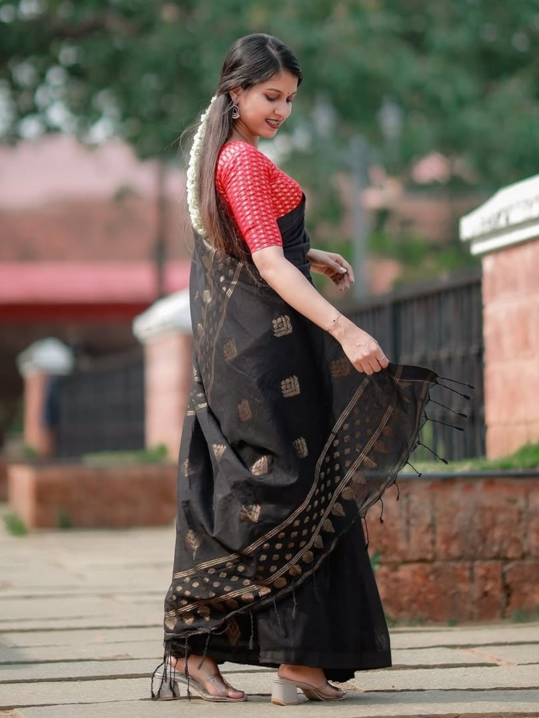 Organic Linen Saree in Black