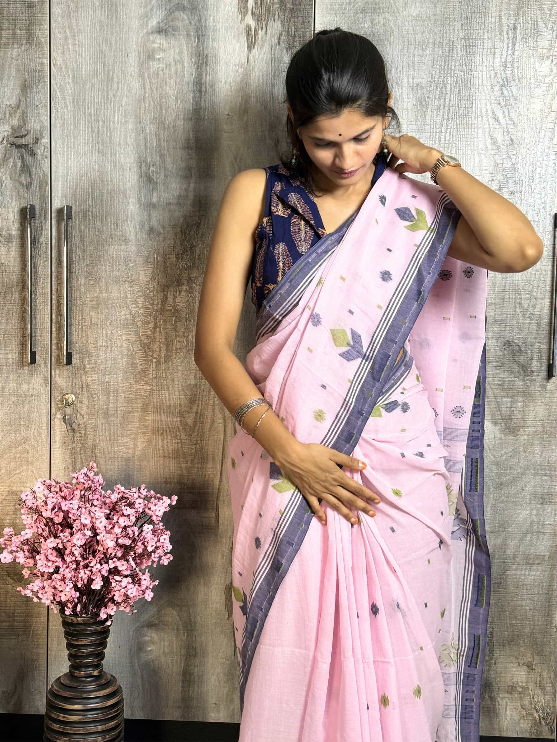 Handloom Jacquard Jamdani Cotton Saree in Pink